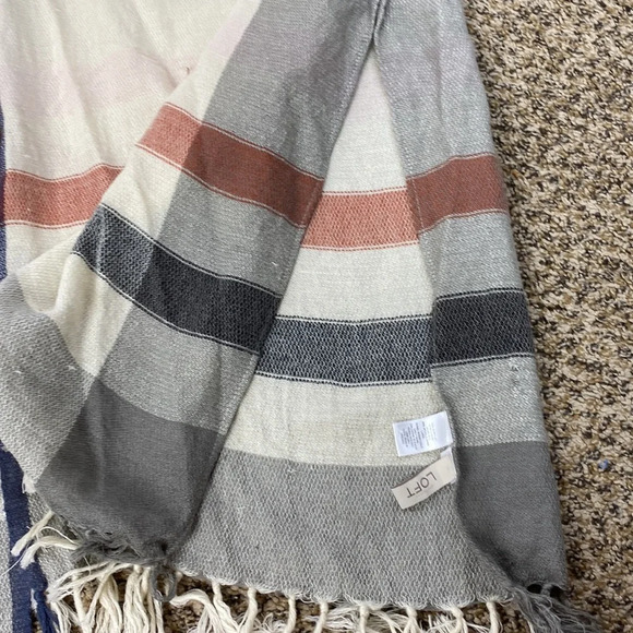 LOFT Ann Taylor Boho Farmhouse Wool Blend Shrug Cardigan - Picture 5 of 6